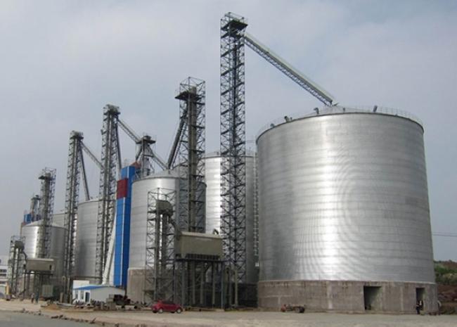 桃城大型钢板库构造参数及水泥储存质量